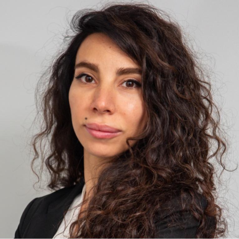 Doç. Dr. Özge SÜZER